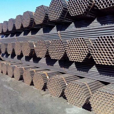 Naadloze warmgewalste gelaste koolstofstaalpijpen voor industriële toepassingen